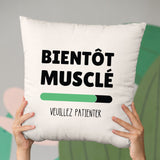 Coussin Bientôt musclé Beige